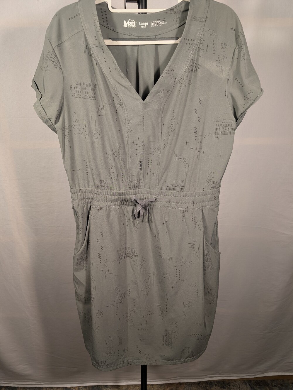 A-141 REI Co-op Women's Travel Dress Large Sage Green Hidden Zip Pocket - Picture 2 of 16